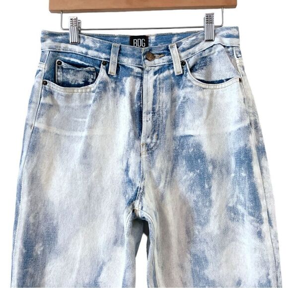 BDG Urban Outfitters Slim‎ Straight Acid Wash Mid Rise Cotton Jeans, Size 28 - Picture 2 of 6